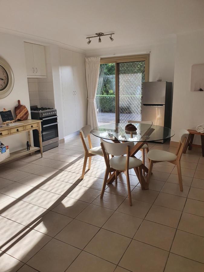 Park View Guest House Albion Park Bagian luar foto
